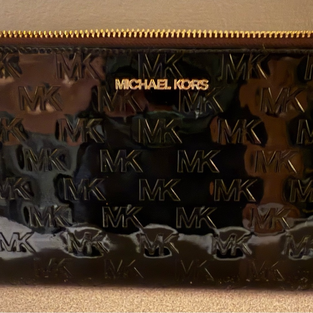 Michael Kors Beige Interior with Black Label